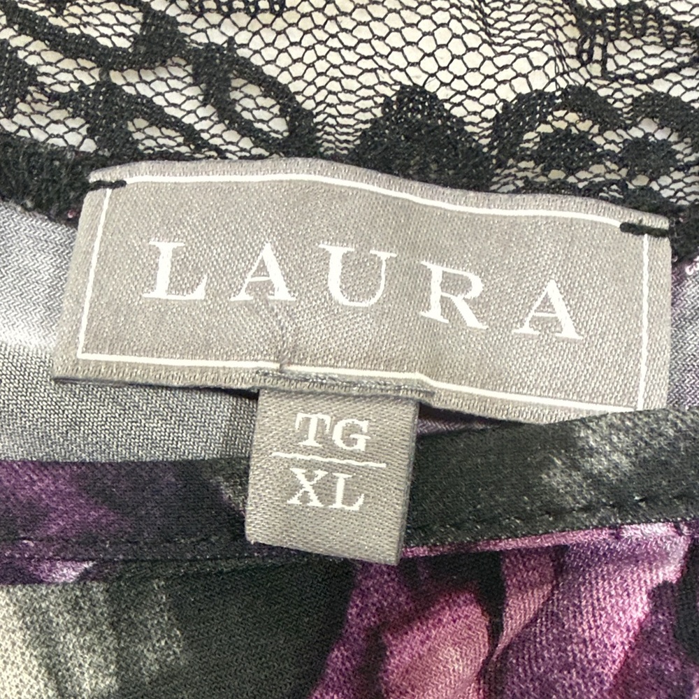 Laura Purple Floral Top with Lace Yoke – XL - Picture 2 of 5
